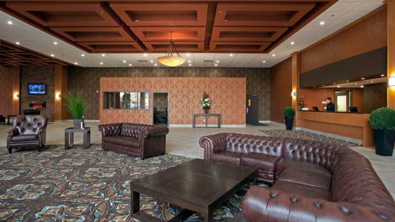Coast Lethbridge Hotel & Conference Centre Bagian luar foto