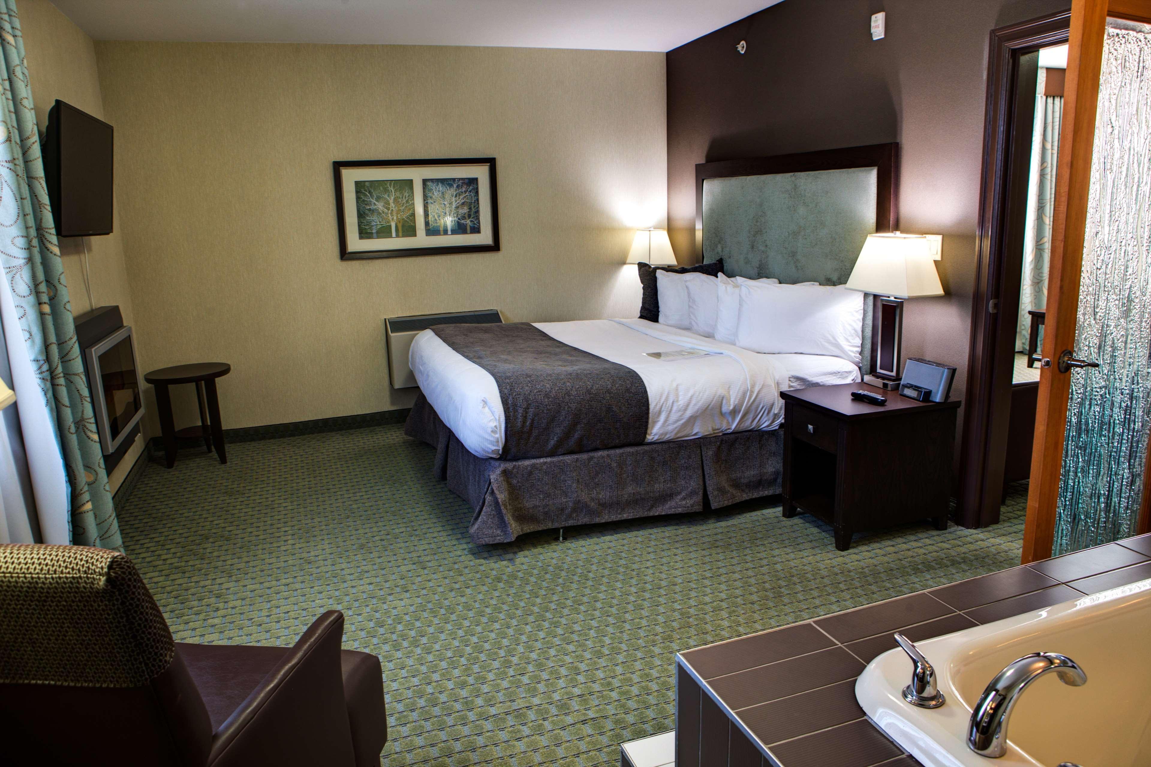 Coast Lethbridge Hotel & Conference Centre Bagian luar foto