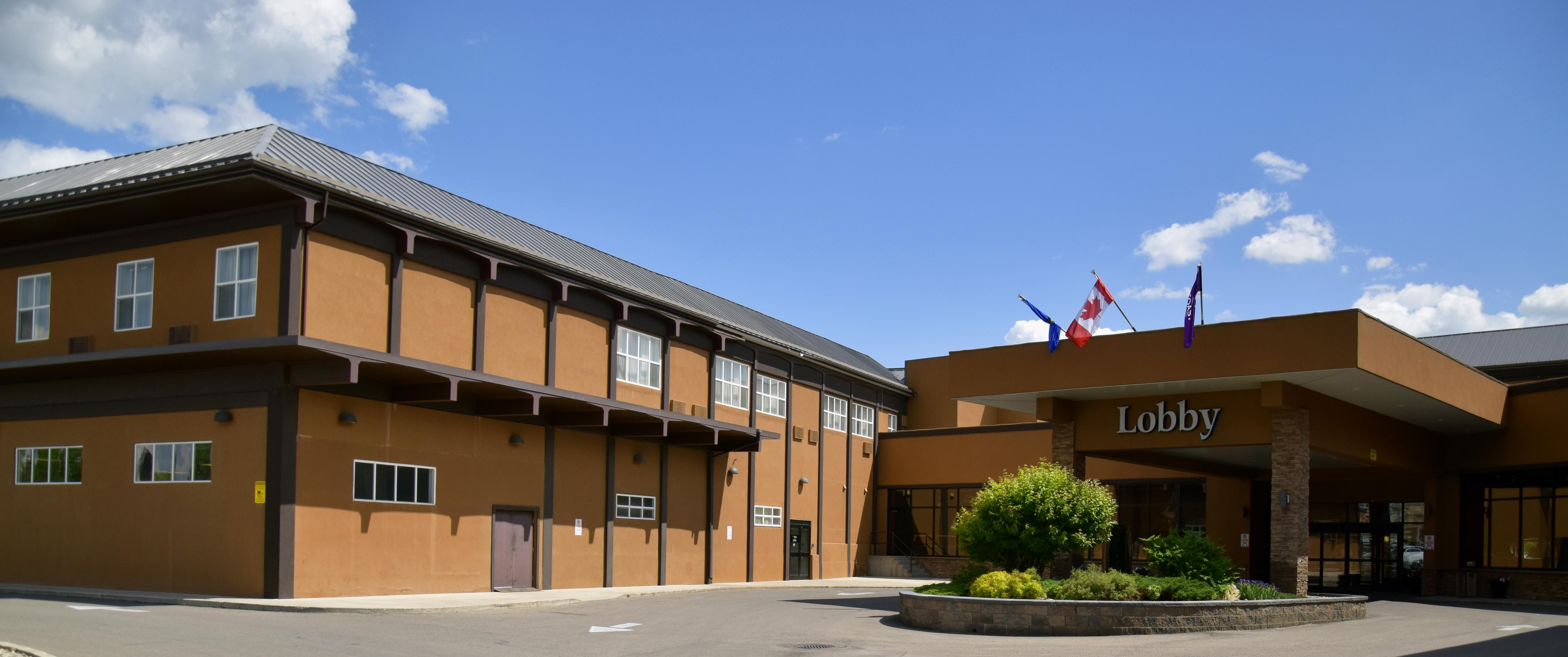 Coast Lethbridge Hotel & Conference Centre Bagian luar foto