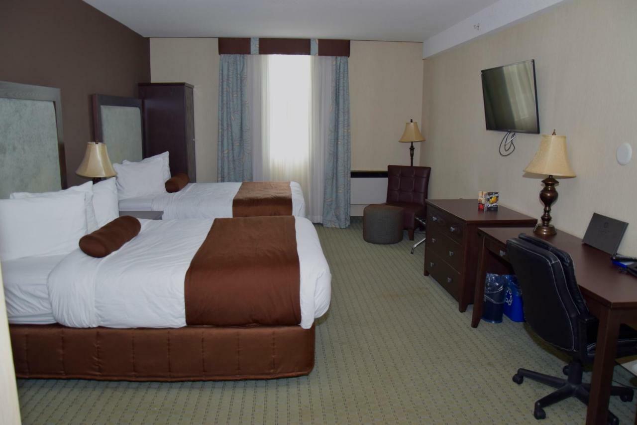 Coast Lethbridge Hotel & Conference Centre Bagian luar foto