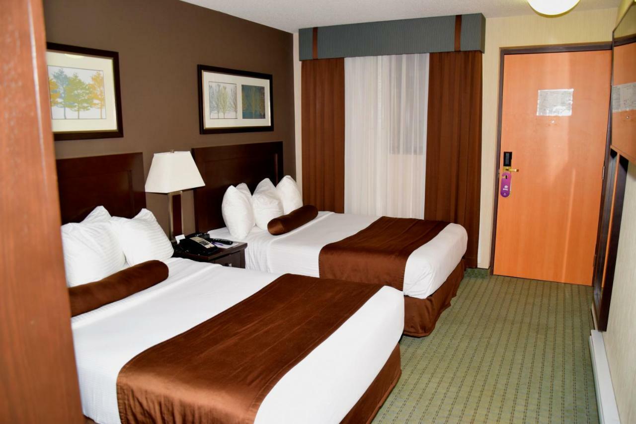 Coast Lethbridge Hotel & Conference Centre Bagian luar foto